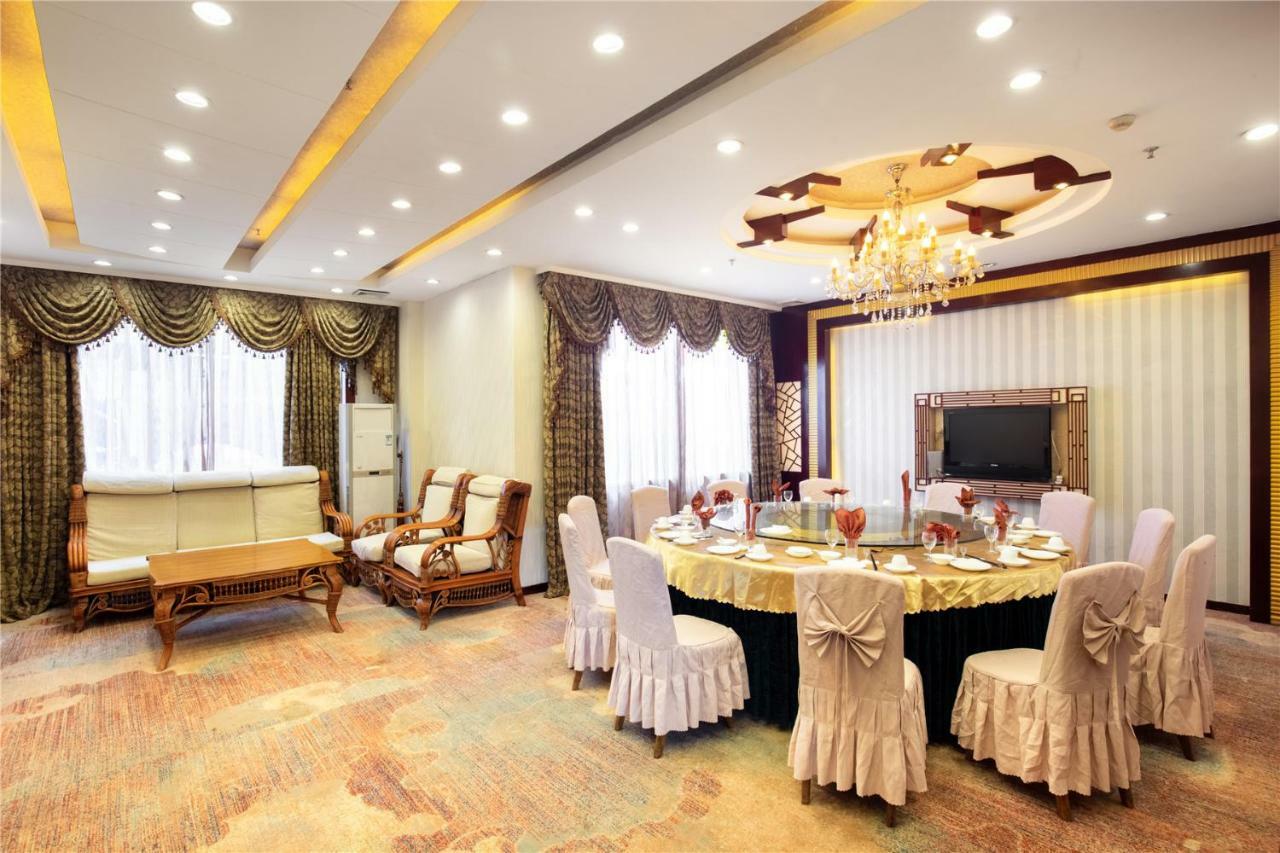 New Century Hotel Яншо Экстерьер фото